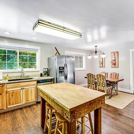 Orchard Near The River Escape Forestville Exterior photo